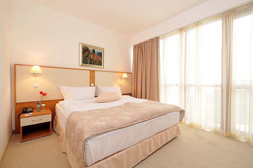Apollo Spa Resort - Premium All-Inclusive , Pools & Free Beach, Individual Ac In Every Room Golden Sands Exterior foto